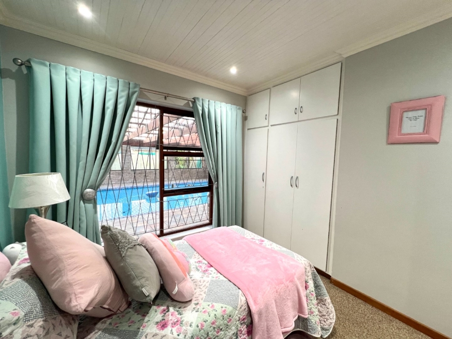 4 Bedroom Property for Sale in Walmer Downs Eastern Cape